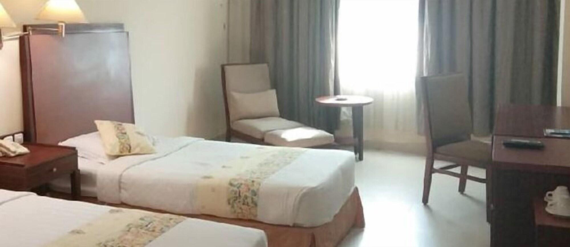 Hotel Mariat Sorong Exterior photo