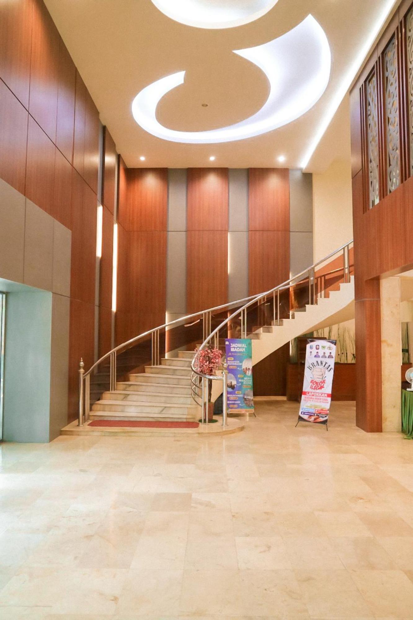 Hotel Mariat Sorong Exterior photo