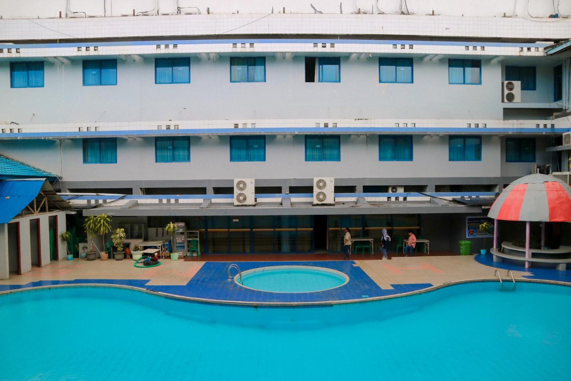 Hotel Mariat Sorong Exterior photo